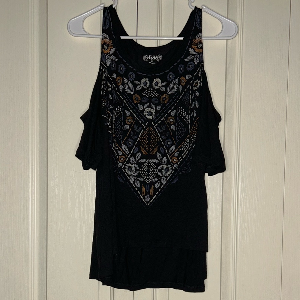 Junior's Flowy Embroidered Cold-Shouldered Blouse | Size XL